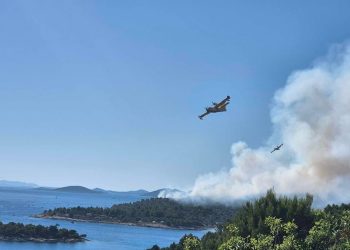 Požar na Murteru pod nadzorom