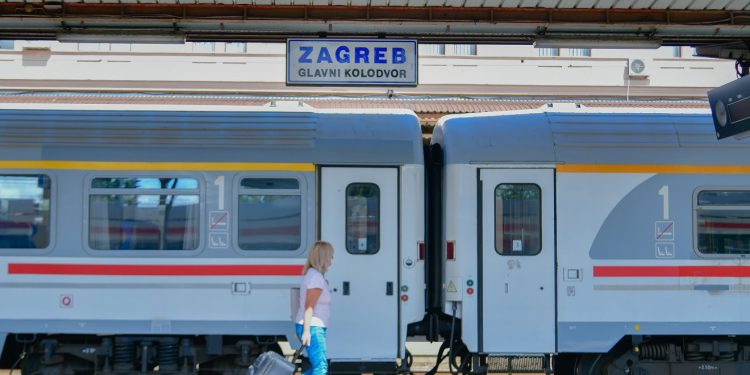 Prava istina zašto mladi i dalje odlaze iz Hrvatske: ‘Ako se to nastavi, bit će još gore’