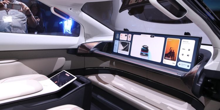 Predstavljanje Rimčevih robotaksija odjeknulo i u svijetu: ‘Hoće li Verne također ponuditi leasing ili prodaju?’