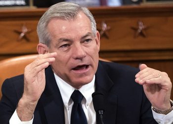 Predstavnik GOP-a pobjeđuje na predizborima kako bi obranio mjesto u Arizoni koje se pomno prati