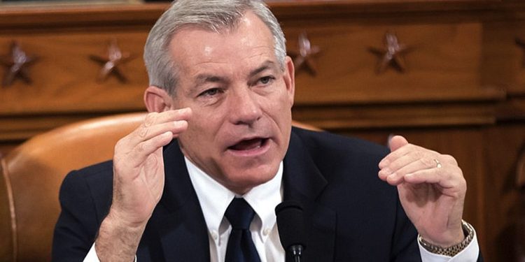 Predstavnik GOP-a pobjeđuje na predizborima kako bi obranio mjesto u Arizoni koje se pomno prati