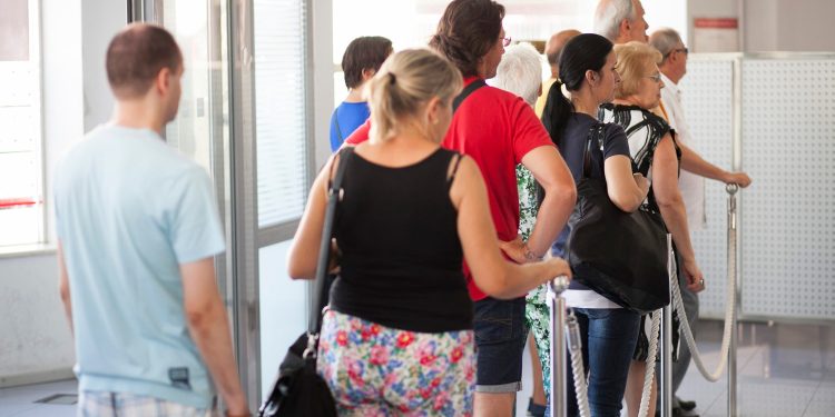 Pripremite se na iznenađenje na šalterima: HZMO uveo veliku novost