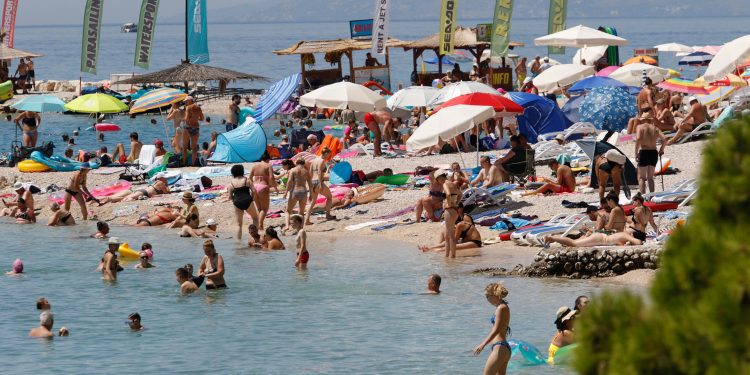 Probajte opet ovo na plaži i platit ćete 260 eura: Omraženoj praksi staje se na kraj