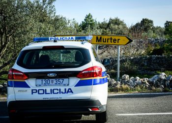 Pucnjava ispred kafića na Murteru: Pobjegli u autu zagrebačkih tablica