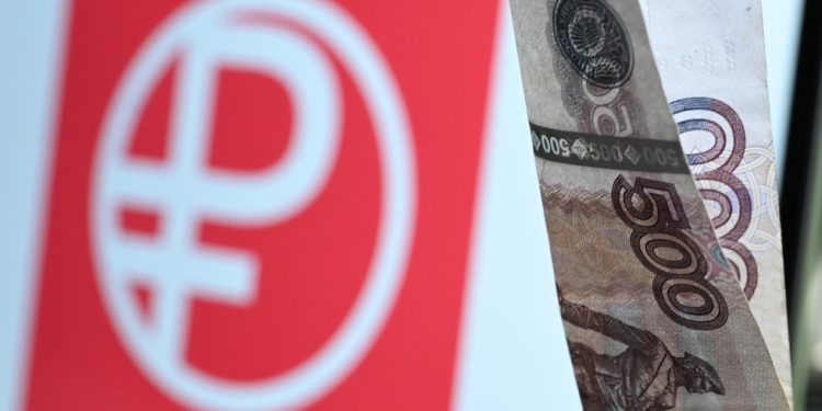 Putin predstavlja novu politiku digitalne valute — RT Business News