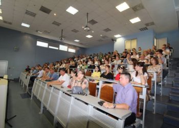 REKTOR DEKANIMA SUM-a POVEĆAO PLAĆE Sindikat poručuje: “Plaće profesora i administrativnog osoblja su degradirajuće”