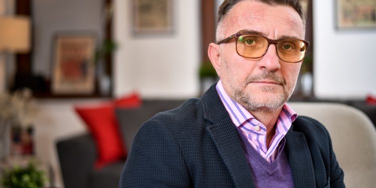 ROMEO ZELENIKA: Član Komisije za vrijednosne papire FBiH, opterećen s više prijava za kriminal, sin je utjecajnog prijatelja Dragana Čovića | NACIONAL.HR