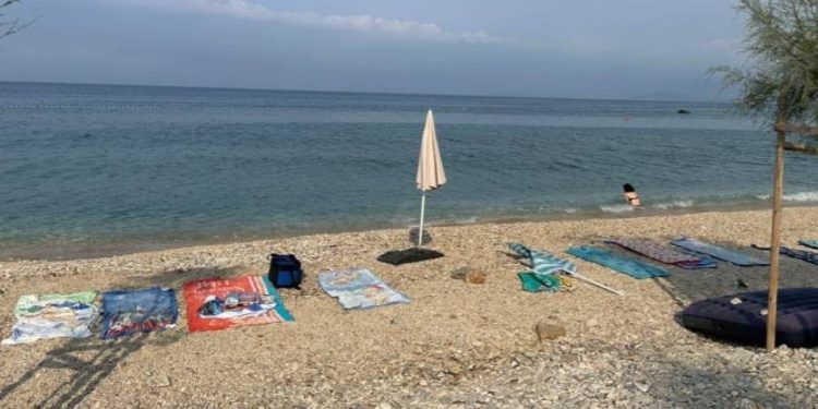 RUČNIK REZERVACIJA U Podstrani na plaži nema nikog, ali je sve puno!