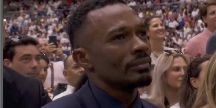 Real predstavio Endricka, njegov otac plače na Bernabeuu