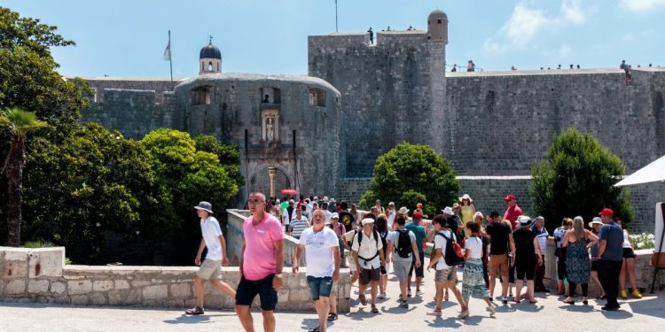 Rezultati turizma do sada izvanredni, ostvaruju se napori da Hrvatska postane cjelogodišnja destinacija