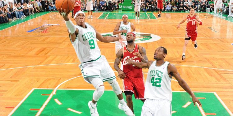 Rondo, pobunjenički razigravač s Celticsima i Lakersima
