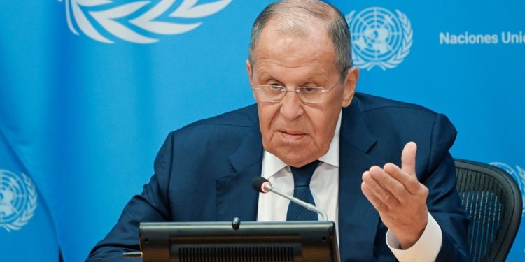 Rusija će raditi s kim god Amerikanci izaberu – Lavrov – RT World News