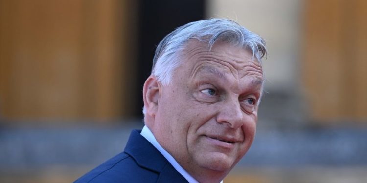 Rusija se prilagodila sankcijama – premijer države EU — RT World News