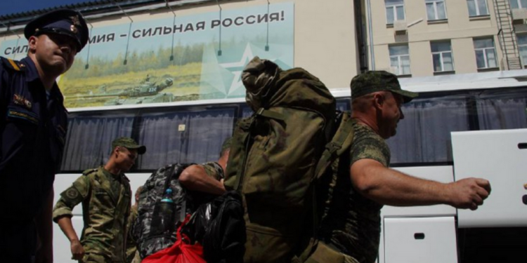 Ruska vojska regrutira 1000 ljudi dnevno – MOD — RT Rusija i bivši Sovjetski Savez