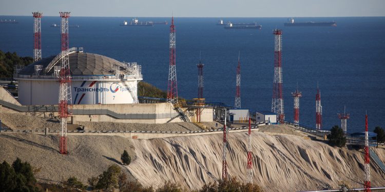 Ruski prihodi od nafte nastavljaju rasti – Bloomberg – RT Business News