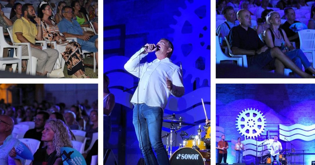 SHOW U KAŠTELIMA Ivica Sikirić Ićo poznatim hitovima razgalio srca publike koja je s njim pjevala u glas