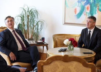 ŠOKANTAN DOKUMENT Šeparović upozorenjima dvaput kršio Ustav, Milanović je mogao biti premijerski kandidat | NACIONAL.HR