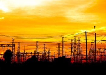 STIŽU VEĆI RAČUNI ZA STRUJU Direktor Elektroprivrede kuka zbog solarnih elektrana, struka skeptična oko redovne opskrbe