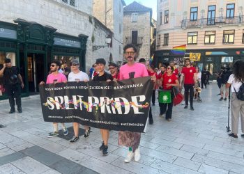 SUDIONICI POVORKE PONOSA SLOŽNI U JEDNOME “Peristil je ukaljan onima koji se mole da upravljaju našim životima”