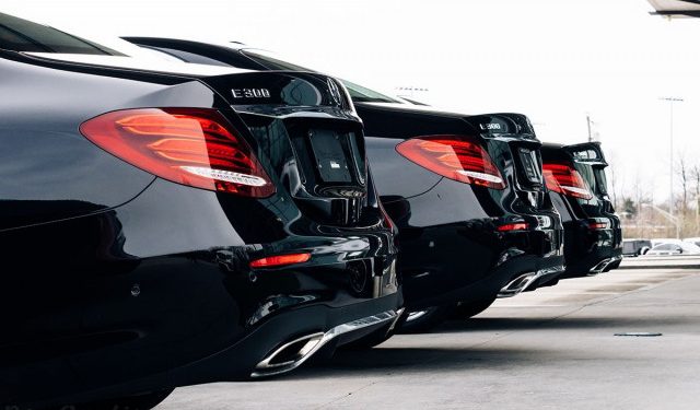 SUMNJIVE NABAVKE Ministarstvo za ljudska prava i izbjeglice BiH kupilo limuzine koje ne ispunjavaju uvjete iz natječaja