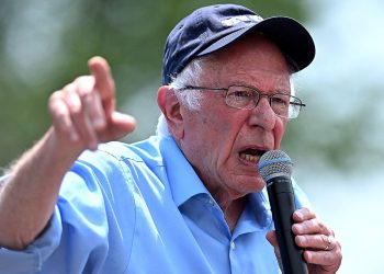 Sanders osuđuje ‘radikalnu retoriku’ nakon pokušaja atentata na Trumpa: ‘Politika bi trebala biti pomalo dosadna’