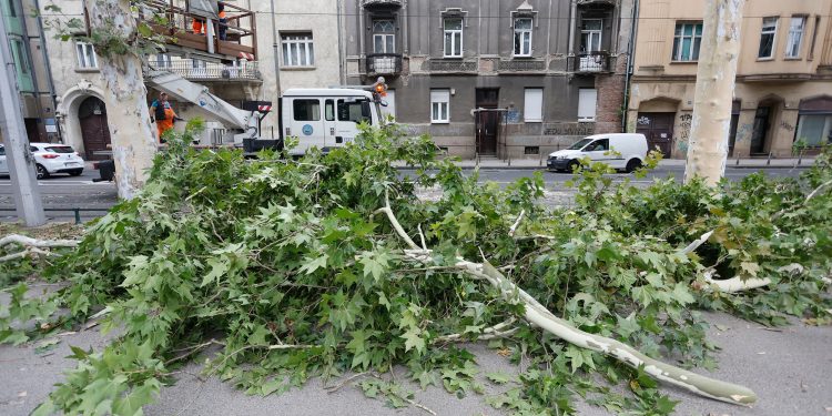 Šef DHMZ-a kaže da nevrijeme još nije reklo zadnju riječ: ‘Treba pojačati oprez i pažnju’