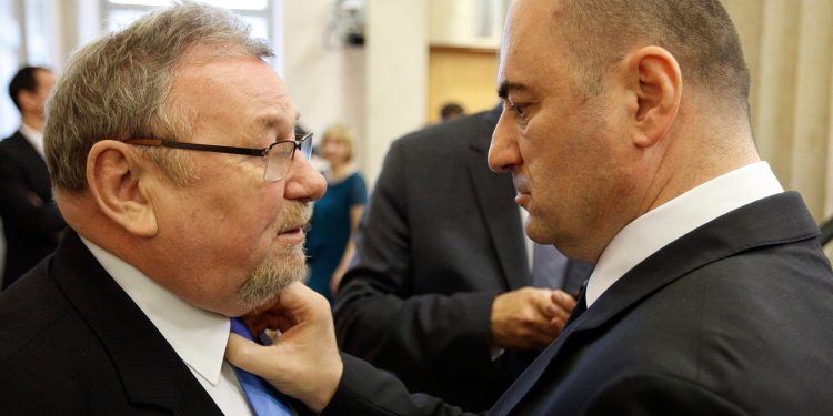 Šeks priprema Vasu za specijalnu HDZ-ovu operaciju: Ovo će izazvati tektonski poremećaj