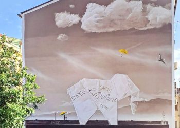 Slon od papirnog omota čokolade Elephant