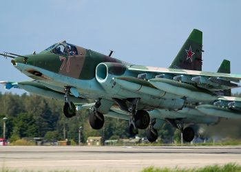 Snimka prikazuje obaranje ruskog Su-25 u niskom letu