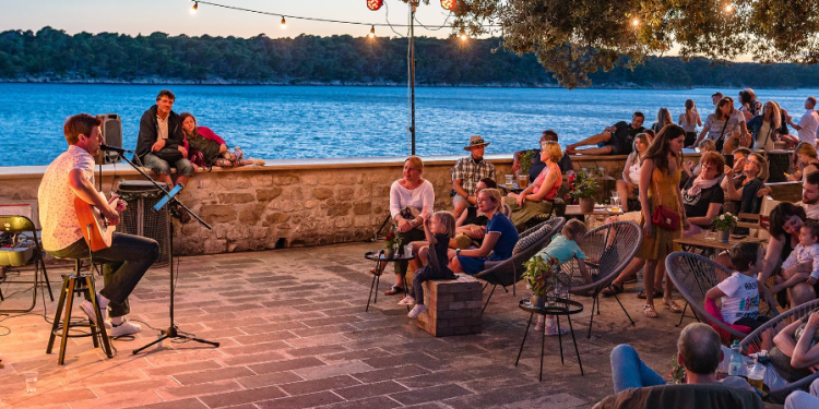 OVO SE NE PROPUŠTA Počinju Rapski kantuni!