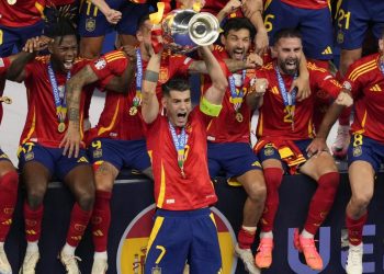 Španjolska je pobijedila u 27 od 27 finala između kluba i zemlje