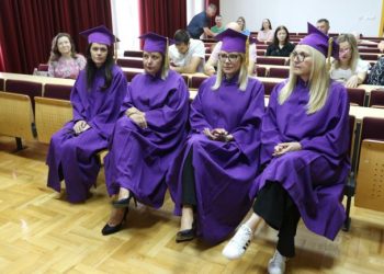 Specijalistice su četiri ravnateljice vrtića i škola