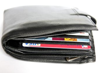 Splićanin izgubio crni novčanik između Rive i trajekte luke, javite mu se ako ste ga pronašli