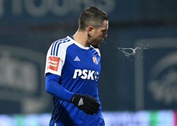 Sportske novosti – Ademi počeo vikati na suigrače: ‘Nevjerojatno! Što bih ja sad trebao reći, idemo mirno na ručak?!’