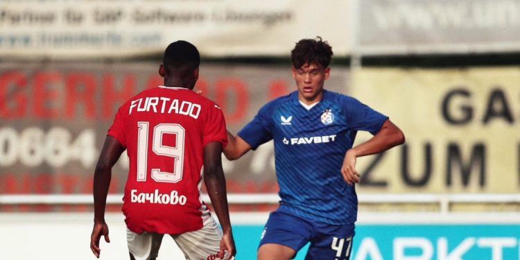 Sportske novosti – Dinamo igrao dva sata, Jakirović na travnjak poslao više od 20 igrača i prvi put izgubio na pripremama