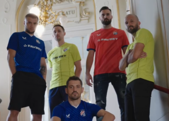 Sportske novosti – Dinamo predstavio nove dresove u parku Maksimir, Modri su ovime otvorili novo poglavlje u povijesti kluba
