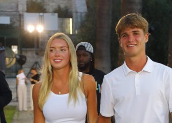 Sportske novosti – FOTO: Hajdukov najveći dragulj pokazao prekrasnu djevojku, zablistale i Iris Livaja, sestre Jelić….