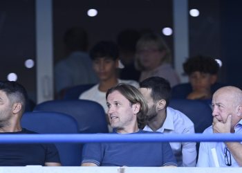 Sportske novosti – FOTO: Legenda Dinama stigla na Maksimir, sa sobom poveo sina koji želi igrati za Hrvatsku