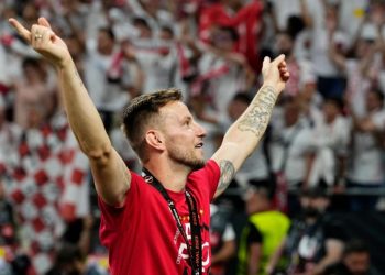 Sportske novosti – Gotovo je: Ivan Rakitić službeno predstavljen kao novi igrač Hajduka!