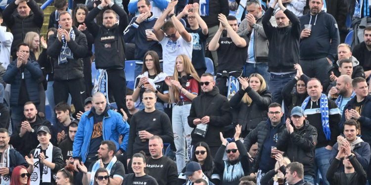 Sportske novosti – Hrvatski nogomet postaje (pre)skup: Znatno poskupjele godišnje ulaznice, Rijeka posebno razbjesnila fanove