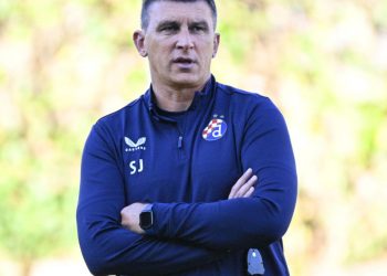 Sportske novosti – Jakirović nakon poraza od Krivbasa: ‘Vidi se da smo još teški, brutalno smo kažnjeni zbog dvije greške’