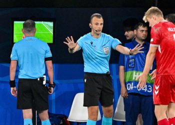 Sportske novosti – Legenda hrvatskog nogometa nudi rješenje za VAR: ‘Trenerima treba omogućiti to pravo’