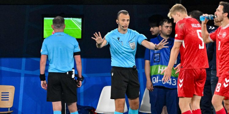 Sportske novosti – Legenda hrvatskog nogometa nudi rješenje za VAR: ‘Trenerima treba omogućiti to pravo’