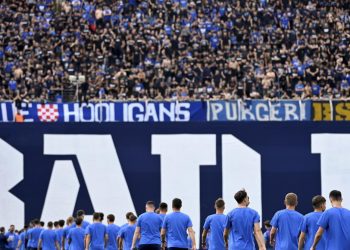 Sportske novosti – Ludnica u Maksimiru! U samo jednom danu rasprodane sve raspoložive godišnje ulaznice za Dinamo