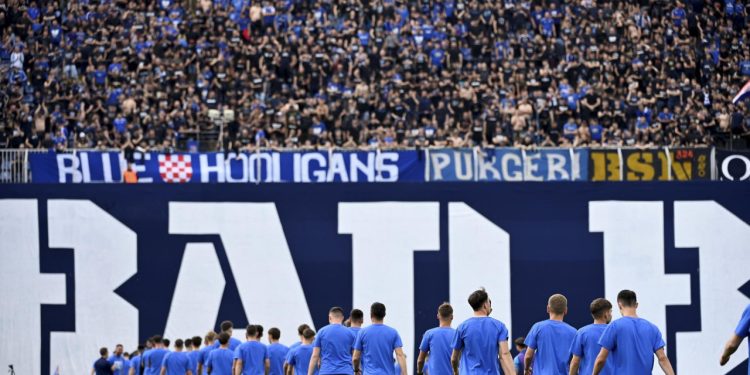 Sportske novosti – Ludnica u Maksimiru! U samo jednom danu rasprodane sve raspoložive godišnje ulaznice za Dinamo