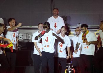 Sportske novosti – Ludo slavlje Španjolaca: Oglasila se mama Morata, čovjek odluke protiv stabla, Yamal i Rodri na udaru