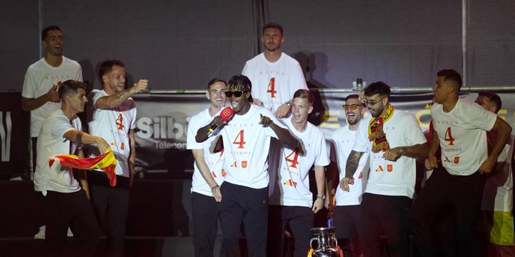 Sportske novosti – Ludo slavlje Španjolaca: Oglasila se mama Morata, čovjek odluke protiv stabla, Yamal i Rodri na udaru