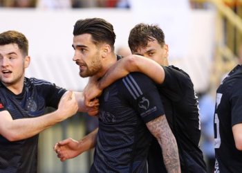 Sportske novosti – Miljenik navijača odbio Engleze i potpisao novi ugovor s Dinamom: ‘Najjači smo, nema veze tko dolazi u Hajduk’