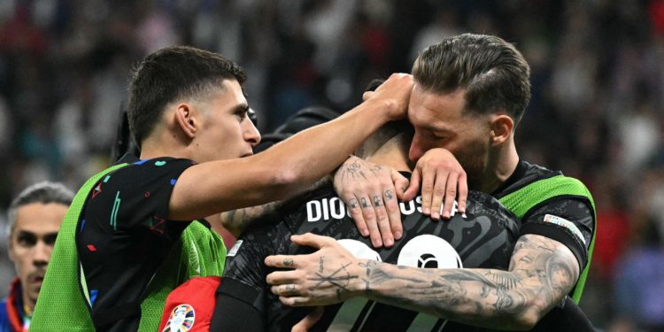 Sportske novosti – ‘Najveća tajna Europe’: Junak je ‘ukrao’ stvarčicu iz sobe Joška Gvardiola, a Casillas predvidio budućnost