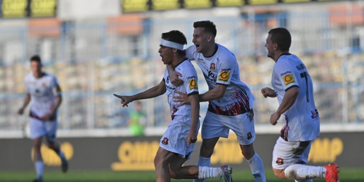 Sportske novosti – Napadača dočekali Halilović i Erceg, a od HNL kluba se oprostio u stilu: ‘Bobi, učlani me u navijače’